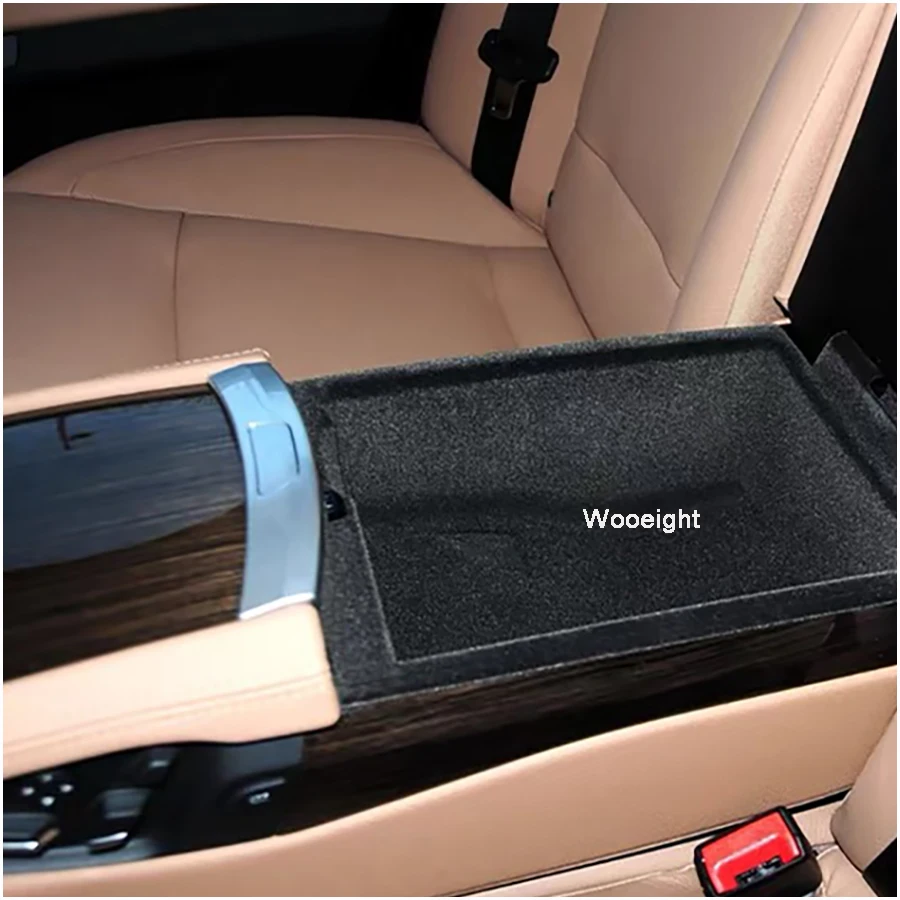 Кнопка-замокфиксаторключ для заднего подлокотника Wooeight для BMW 7 серии 730740750 2009-2015 годов (art.: 3920dbed47e83) - 3920dbed47e83