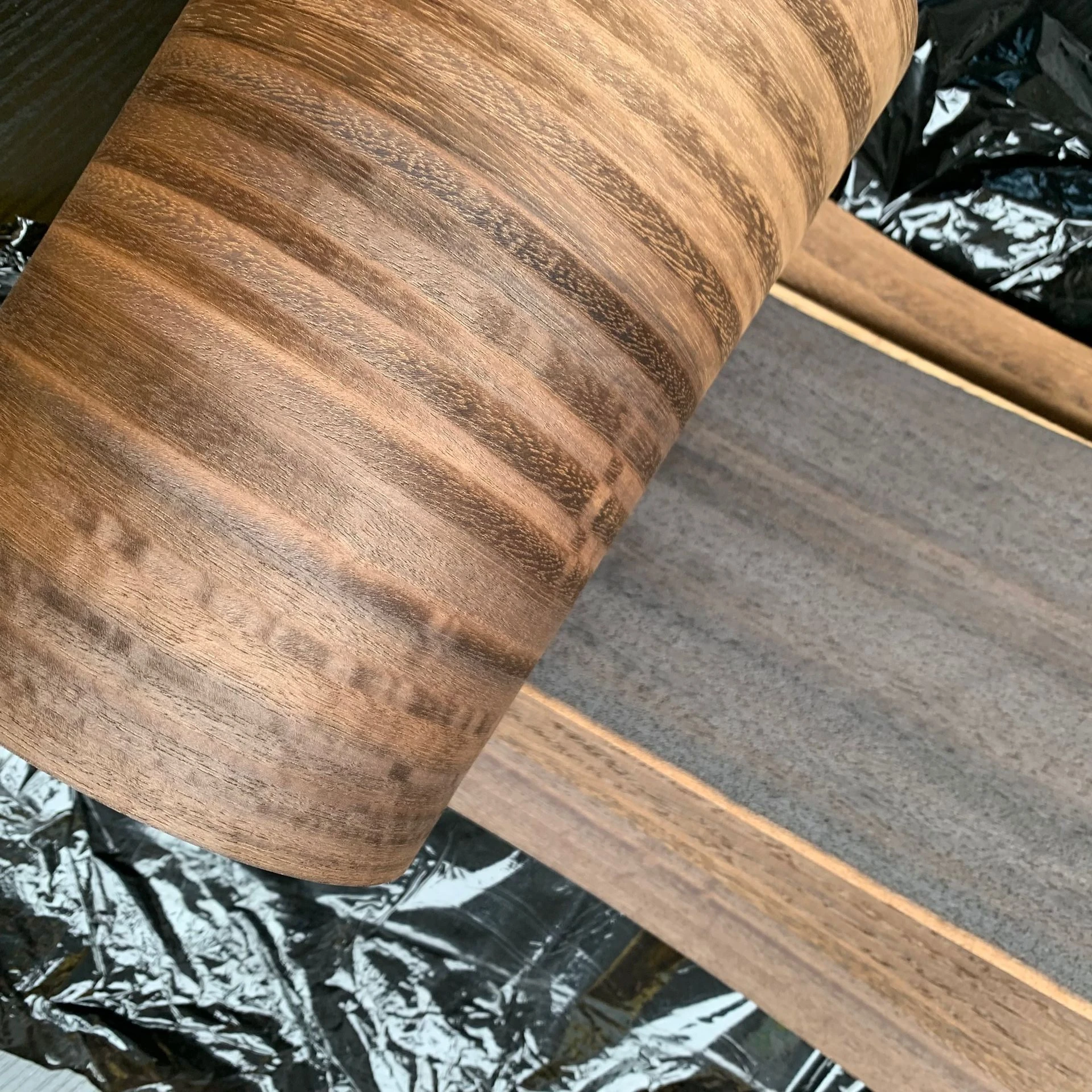 Chapa de roble ahumado para muebles, madera Natural auténtica de eucalipto, café marrón Vintage, bricolaje