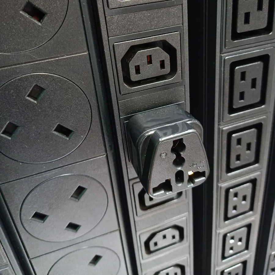 Универсальный к IEC C14 Штекерный адаптер PDU PSU компьютерный разъем AC250V 10A - купить по