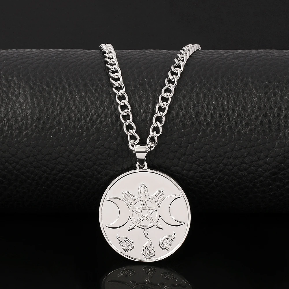 Кулон талисман на удачу цепочка серебряного цвета с кулоном в форме звезды Луны