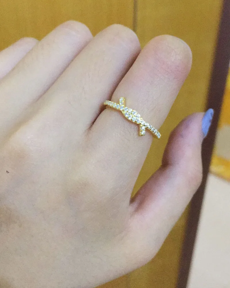 Женское кольцо из серебра 925 пробы с фианитом | Украшения и аксессуары