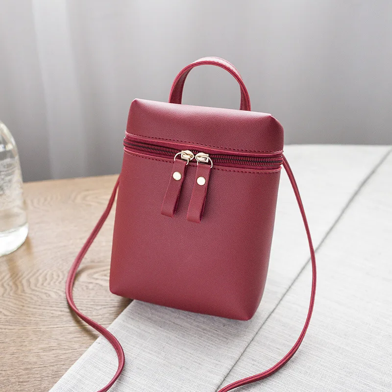 

womens hands 2021 new women's fashion leisure mobile phone single shoulder messenger portable bucket bag purses