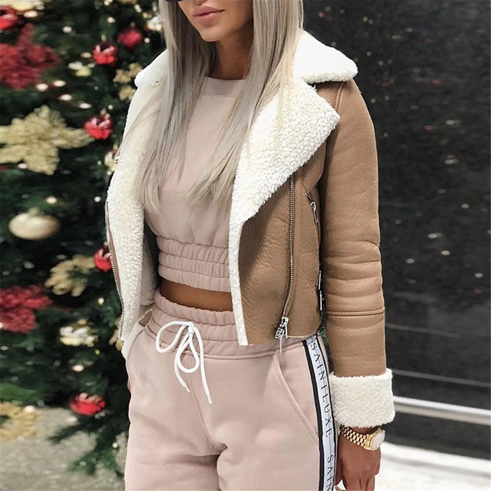 

Женская короткая куртка, зимняя модная однотонная замшевая куртка на молнии с отворотом и пряжкой из искусственной овечьей шерсти, мотоцик...