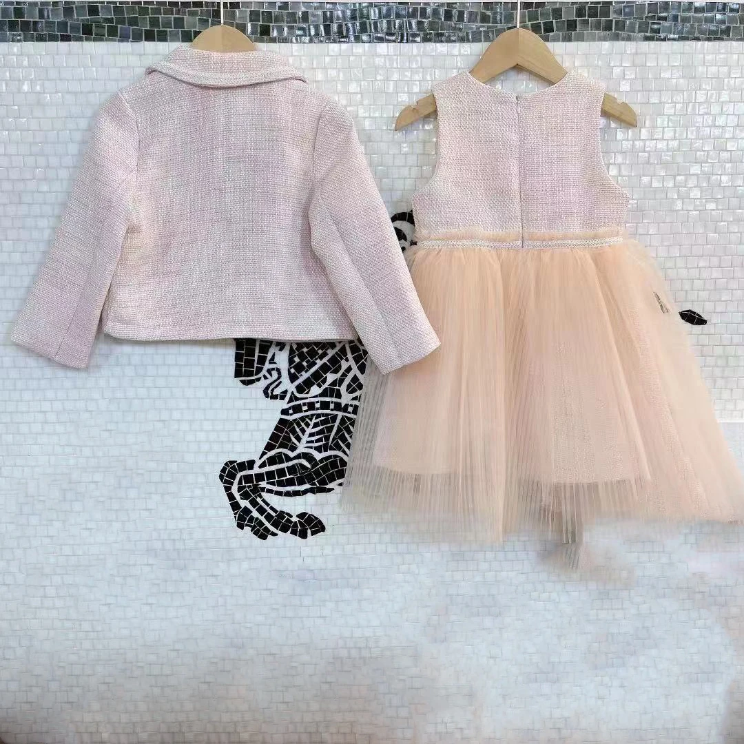 

Brand high-end Fashion winter baby girl set lovely Top + skirt formal party children's set
