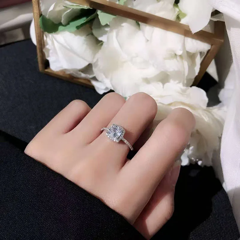 

Female elegant and noble S925 sterling silver square zircon inlaid ring fashion original brand high quality jewelry logo gift