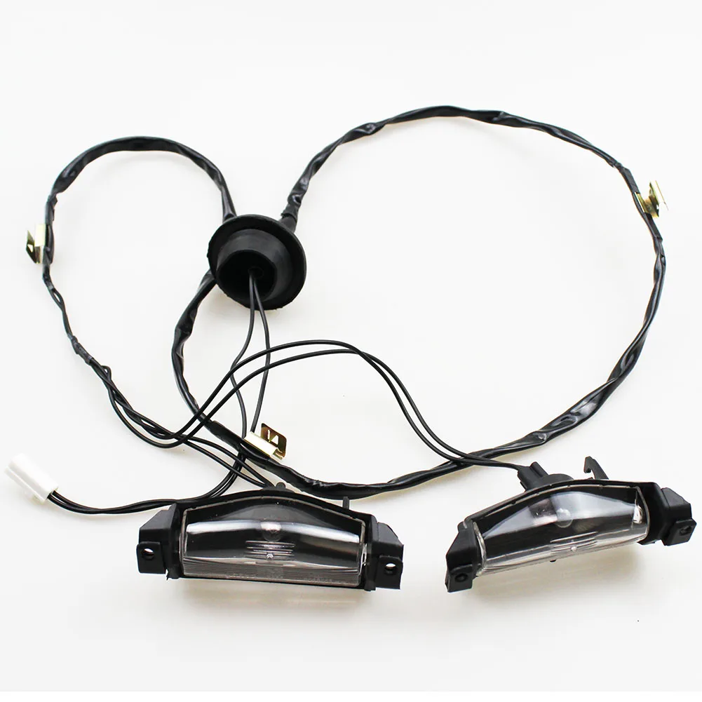 Фонарь для заднего номерного знака автомобиля LARBLL в сборе с лампами подходит Mazda 3