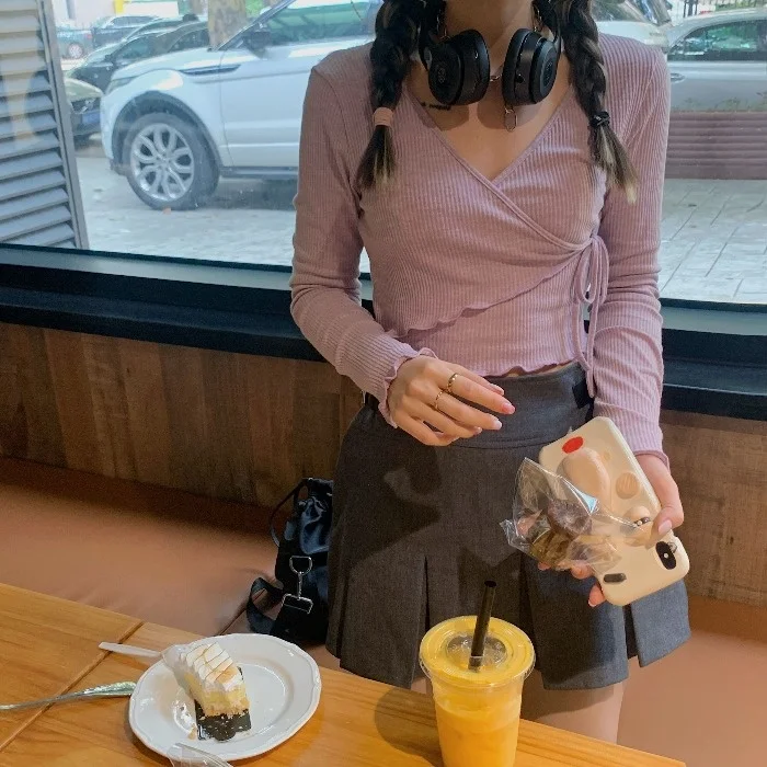 Женский короткий облегающий кардиган с V-образным вырезом и длинным рукавом |