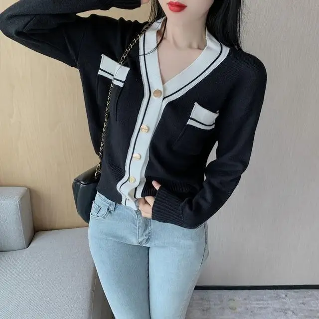 

Jacket women's sweater 2020 new Joker long sleeve slim short sweater wear bottoming v-neck foreign style jacket