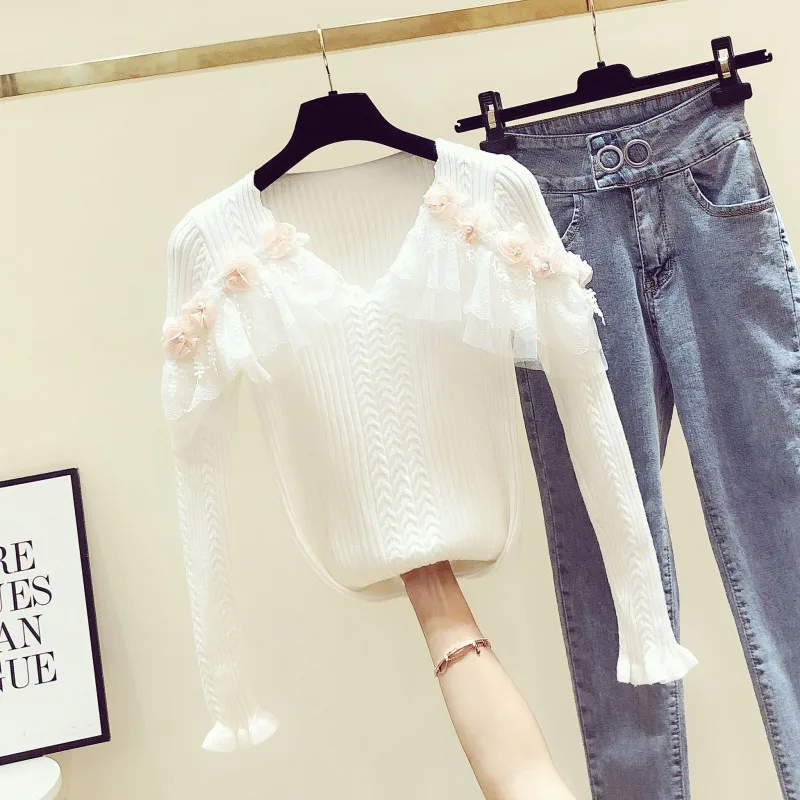 Autumn and Winter V Neck Sweater Women 2019 New Korean Lace Flower Decoration V-neck Long Sleeve Knitwear Blusas Femme | Женская одежда