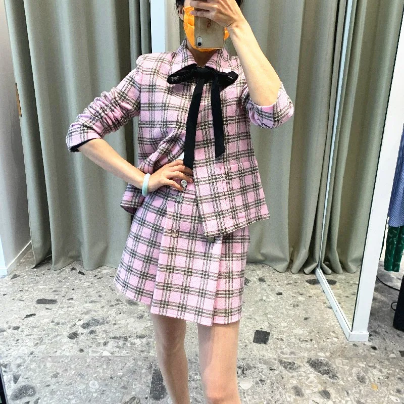 

2021 autumn and winter new pink woman two-piece set pink plaid v-neck tie blouse with high waist skirt office lady suit