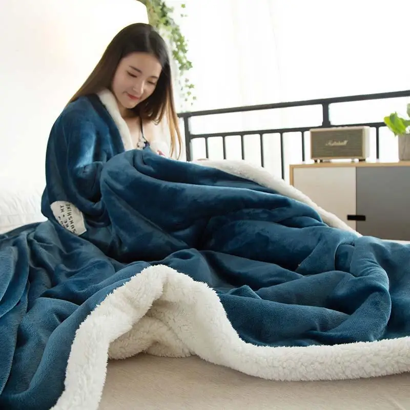 

Double-Layer Wool Patchwork Coral Fleece Blanket Office Thickened Bedspread Bedding Coverlet Manta