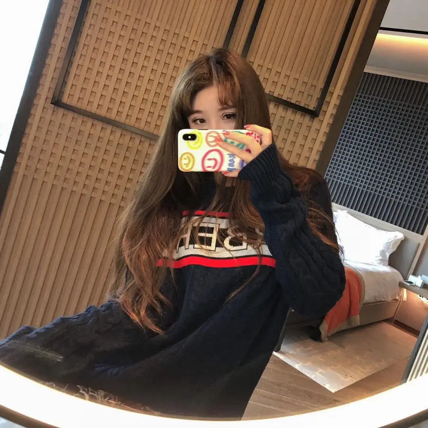 

Autumn new striped pattern letter loose version hemp pattern knitted Joker sweater