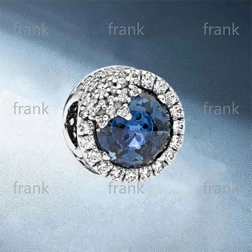 

796358NTB BLUE DAZZLING SNOWFLAKE CHARM