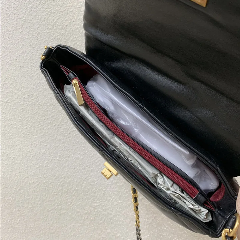 Женская сумка из натуральной кожи маленькая сумочка на цепочке со стразами