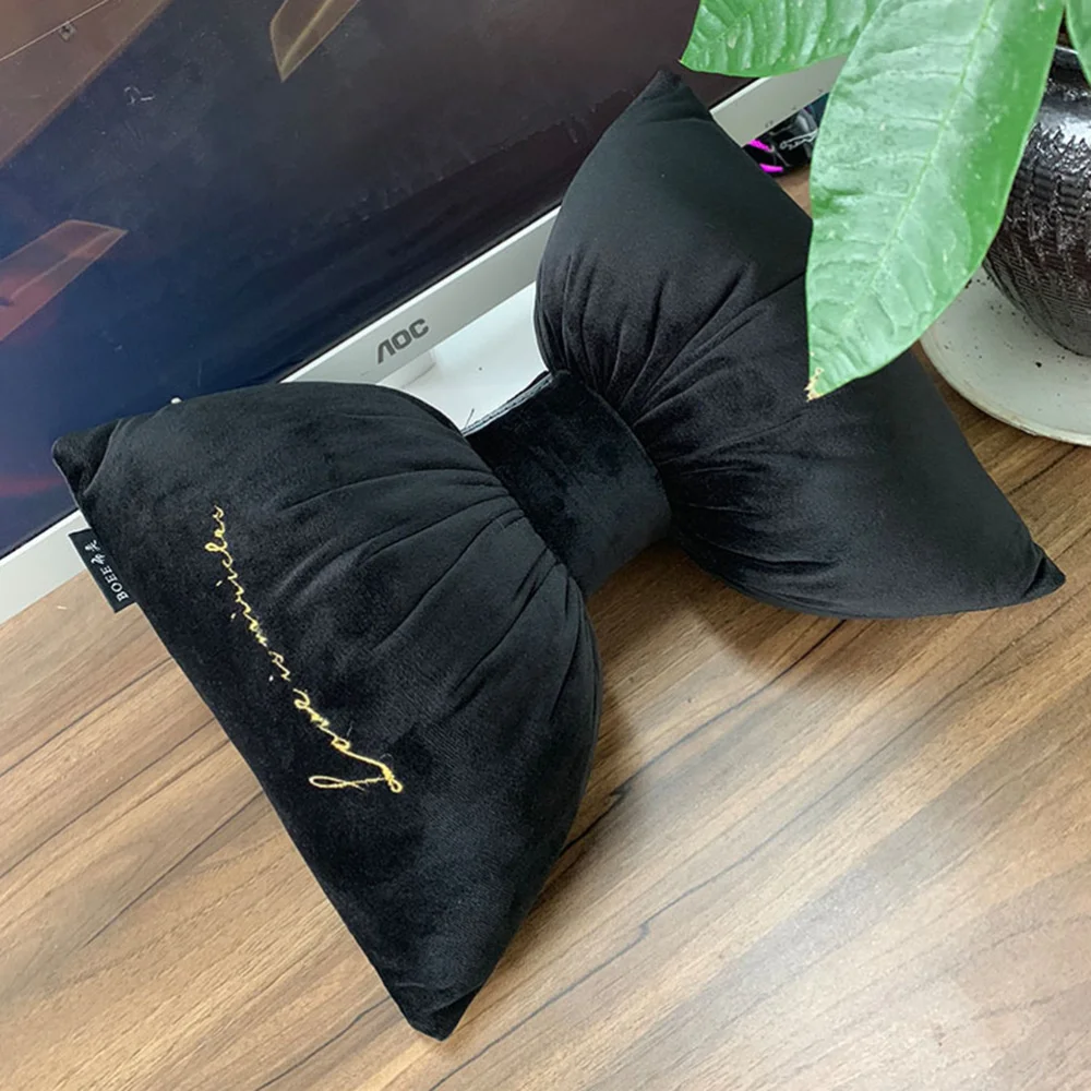 

1pc Bow Neck Pillow Embroidery Cushion Adjustable Button Car Headrest for Vehicle Auto (Red)