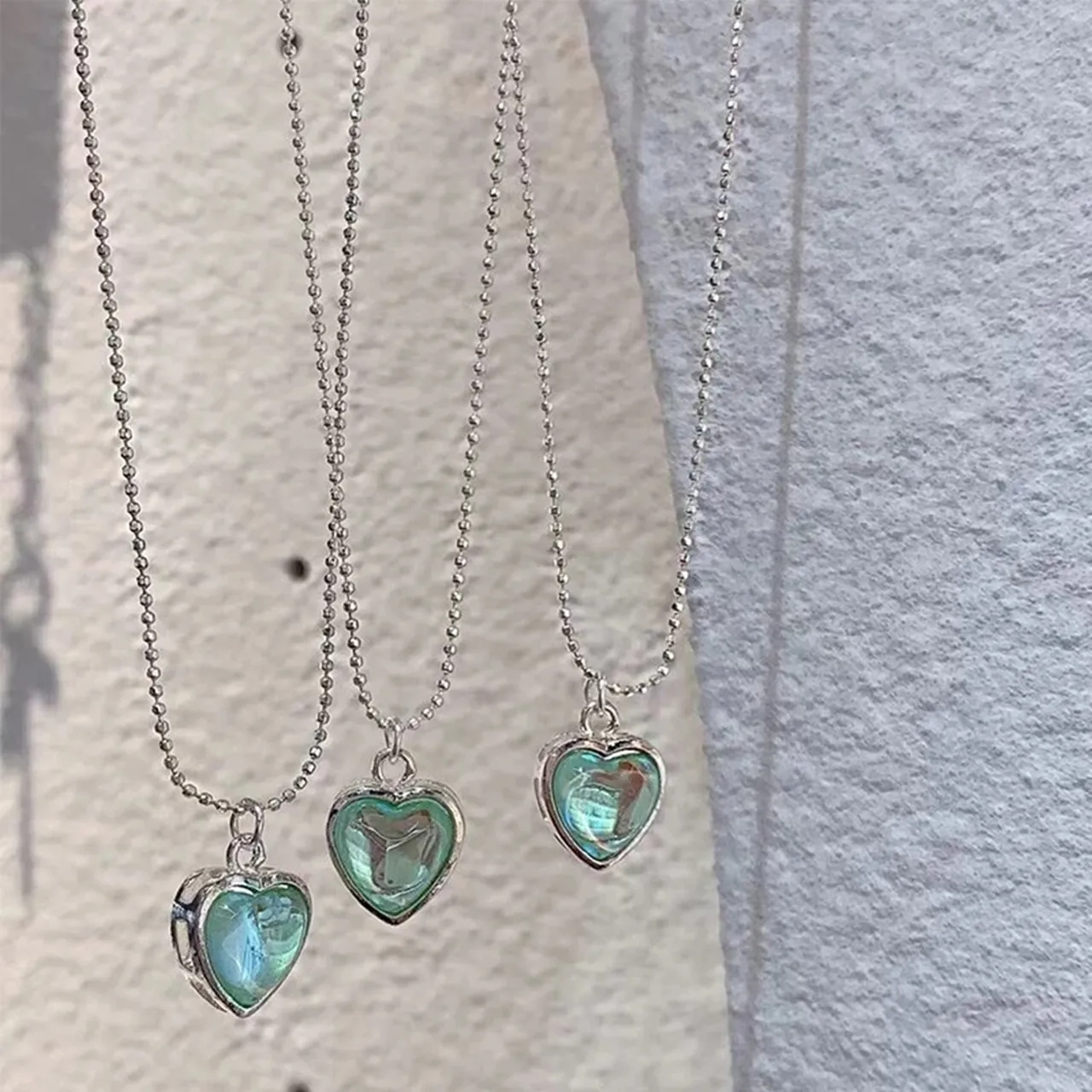 Зеленое прозрачное акриловое ожерелье с кулоном в виде сердца облако смайлик 2021