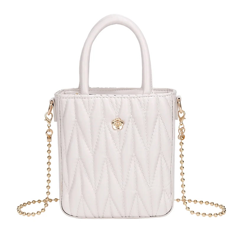 

2021 Luxury Designer Simple Faux Leather Tote White Bag Solid Color Tassel Large Capacity Handbag For Women Summer Beach Bag