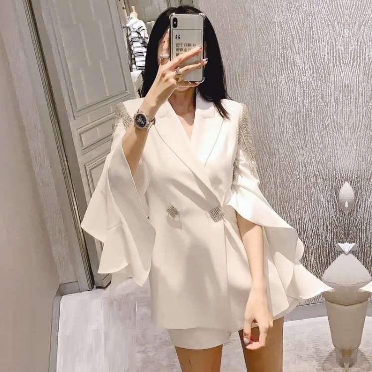 

Women Flare Ruffled Sleeve Rhinestones Tassels Blazer and Short Pants Twinset Clothing Set