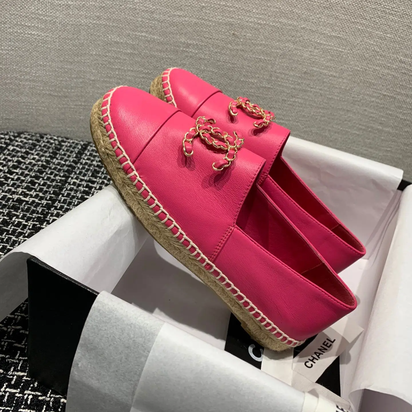 

2021 new high quality luxury brand CC8 designer fashion ladies shoes ladies casual shoes comfortable sports shoes