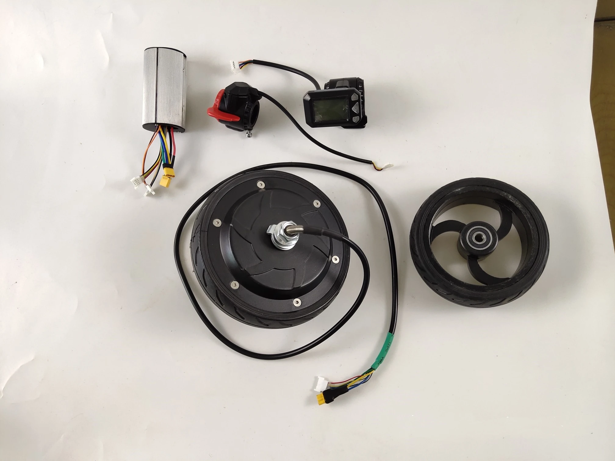 

5.5-6 Inches of Brushless Toothless High-speed Hub Motors Removable Tire 24V Electric Scooter Brushless Motor