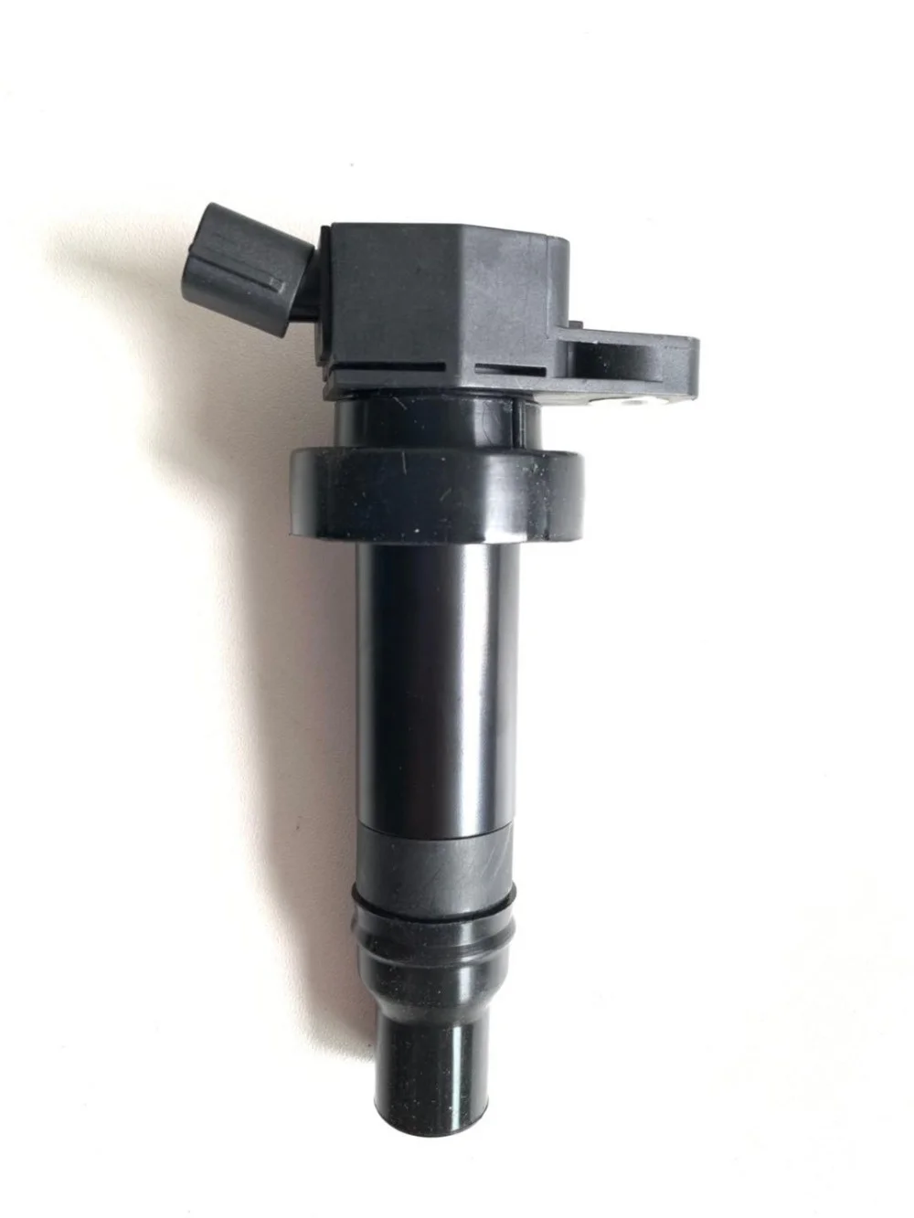 

4 Pcs / ignition coil 27273012b100 For hyundai