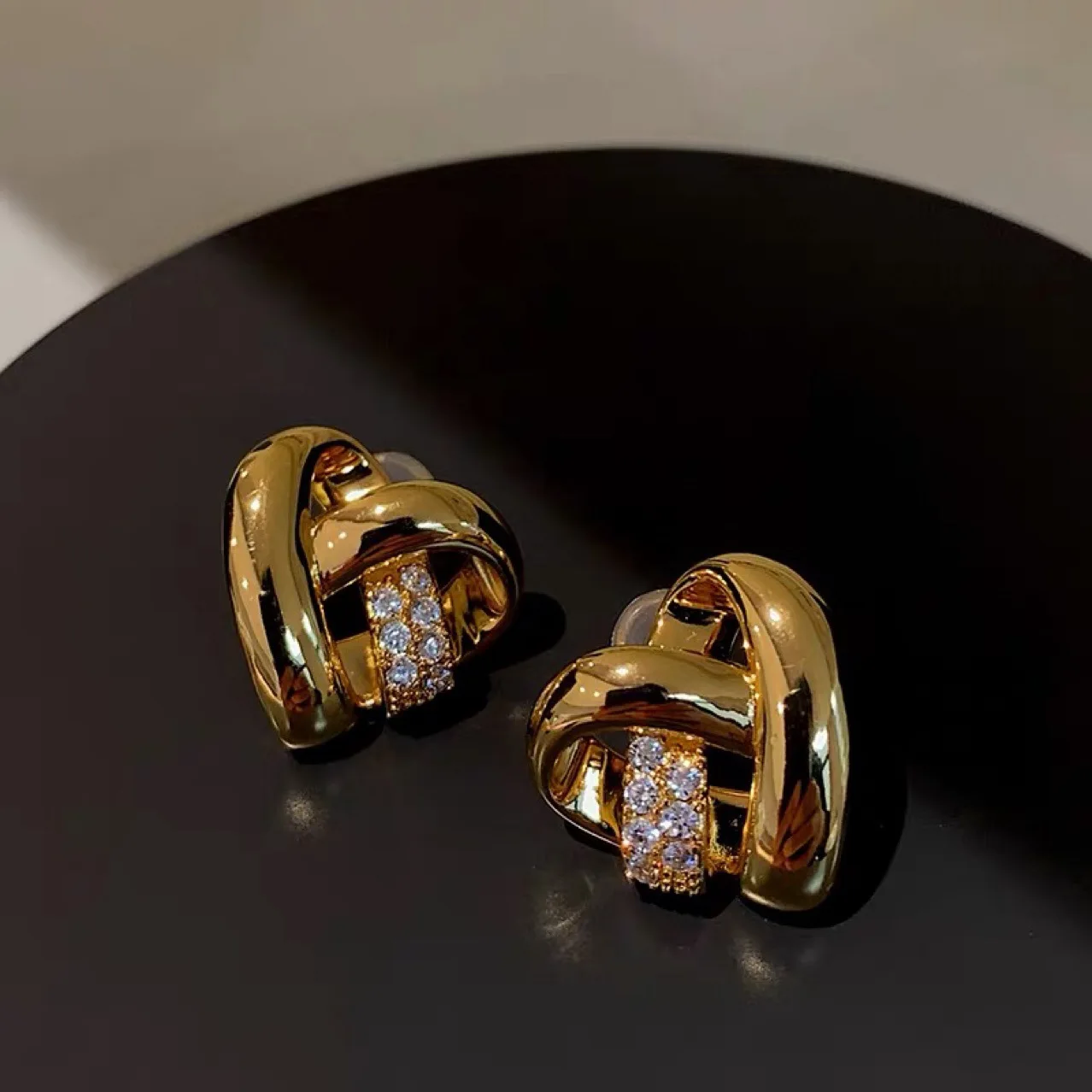 

Love Mosaic Rhinestone Earrings Crystal Geometric Knotted Earrings