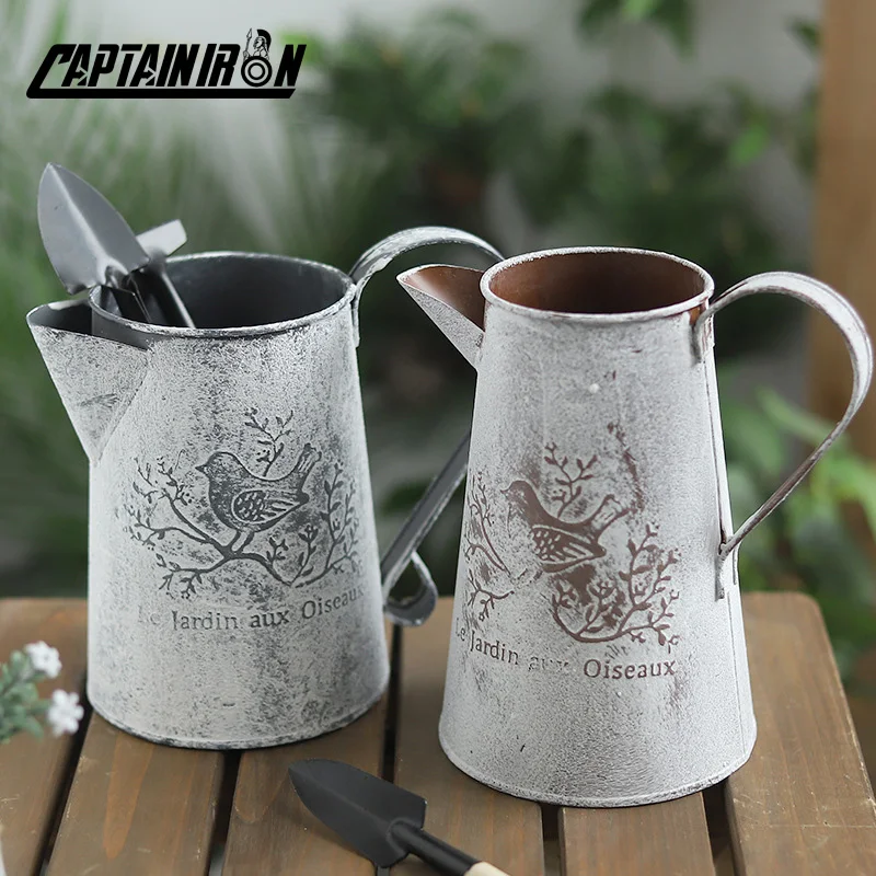 

CAPTAINIRON Watering Kettle Shaped Decorative Flower Vase Iron Retro Water Pot for Vintage Home Decor Metal Garden Decoration