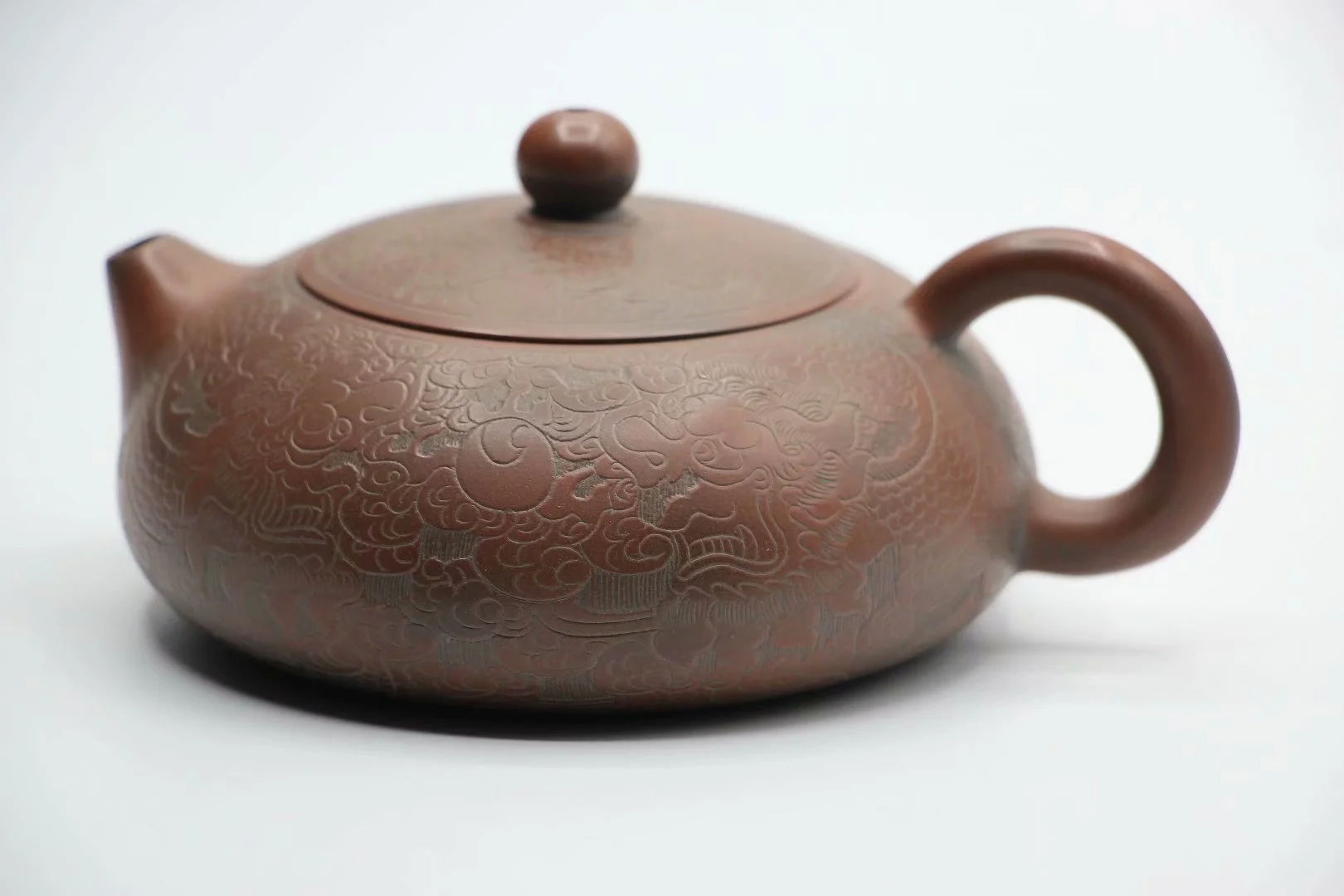 

Qin Zhou Ceramic Qinzhou Ni Xing Tao(No Yixing clay teapot) LONG WEN XI SHI for puer oolong puer ABOUT 200ml