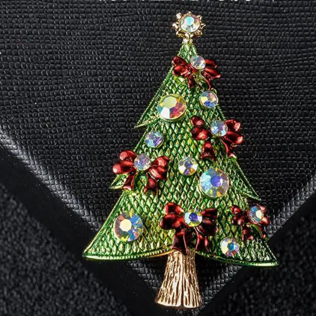 

Beautiful Bow Christmas Tree Austrian Crystal Brooch Pin So Charming Gift es pins brooch jewelry Luxury