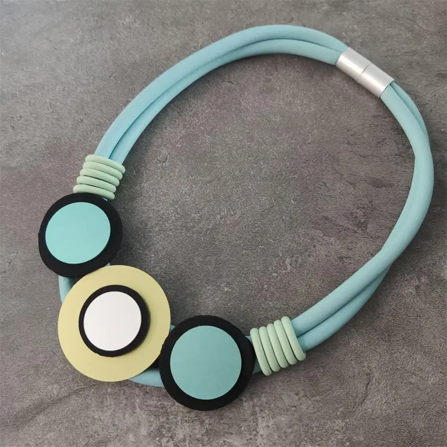 Красочные резиновые ожерелья женские Украшения для шеи модное панк готическое