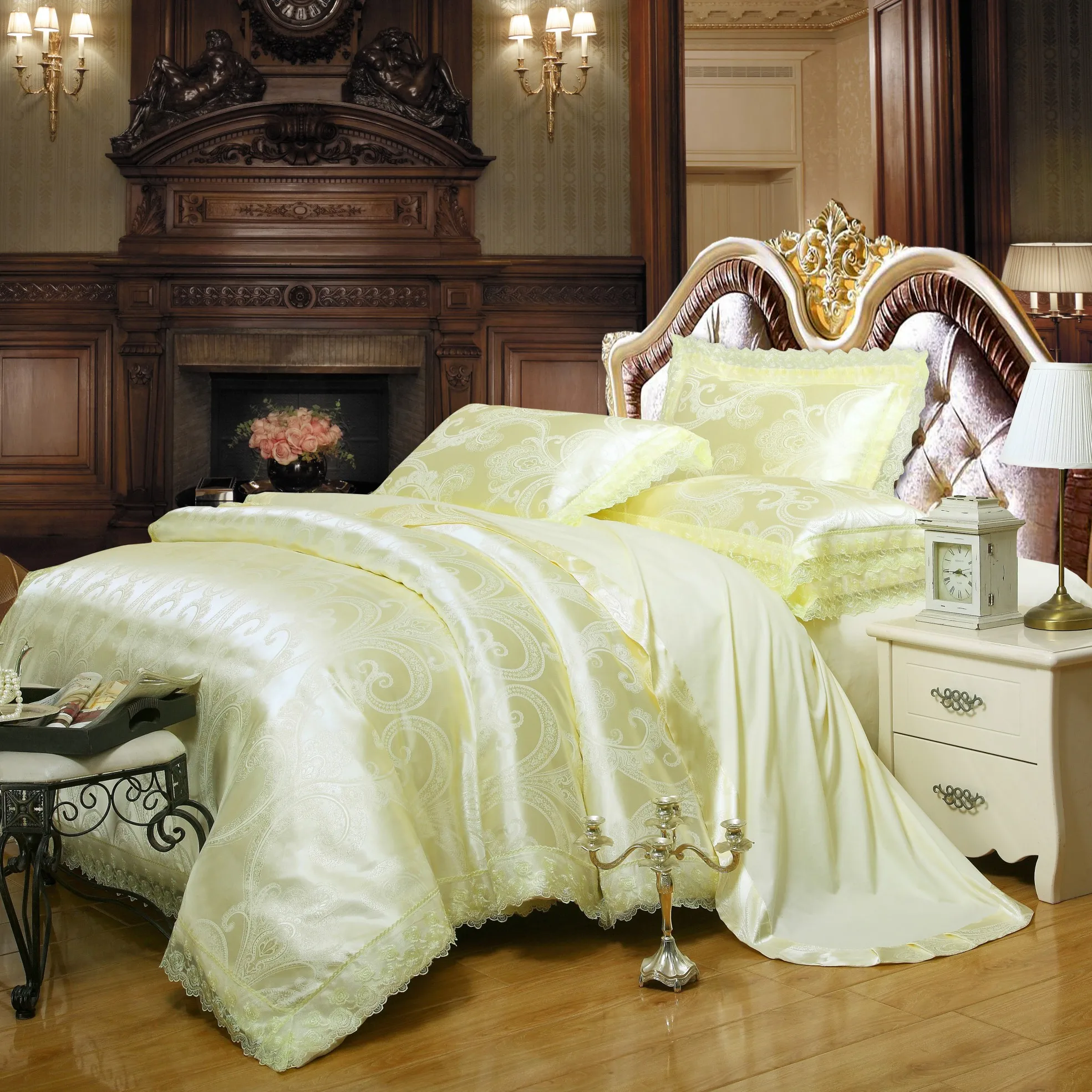 

Комплект постельного белья из 4 предметов, бежевый атласный жаккардовый комплект роскошного постельного белья с кружевной вышивкой, просты...