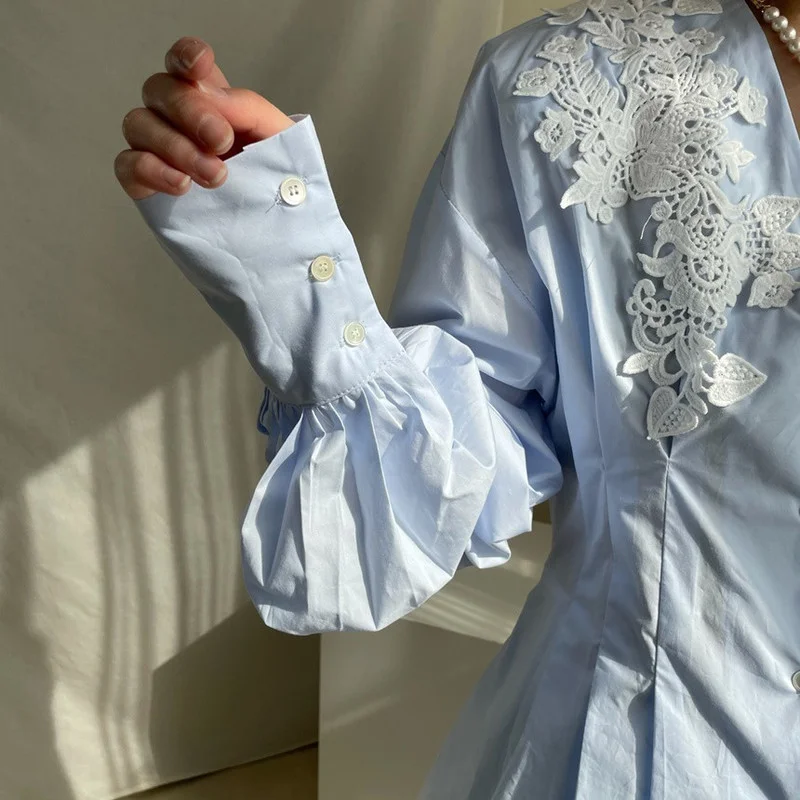 

Lantern Sleeve Elegant Shirt Black Sexy Button Vintage Blouse Female Lace V Neck Office Ladies Shirts Women Casual Women Tops