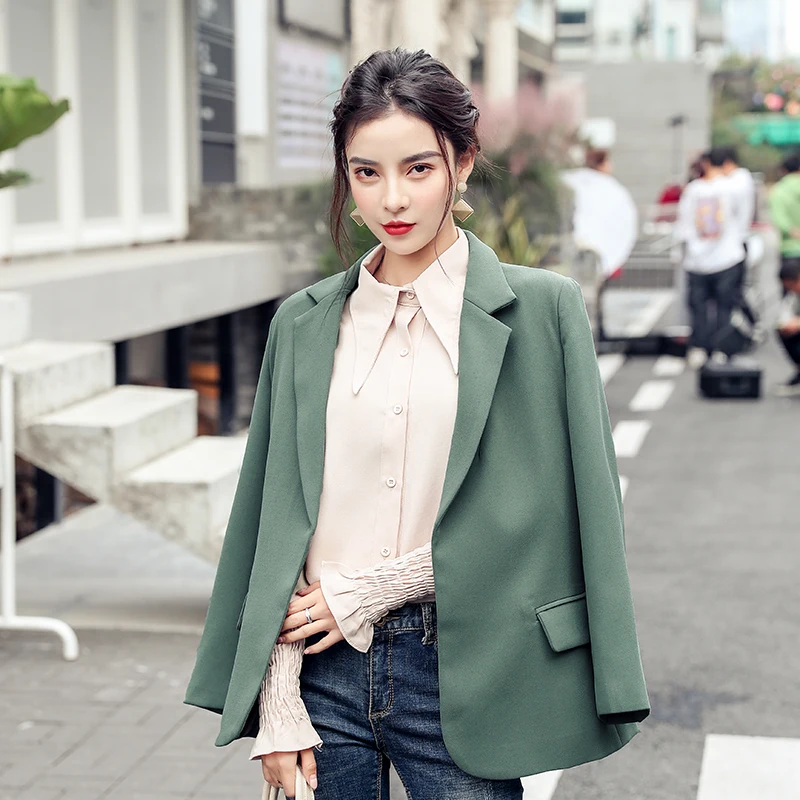 Женский офисный пиджак повседневный однотонный с поясом элегантная уличная