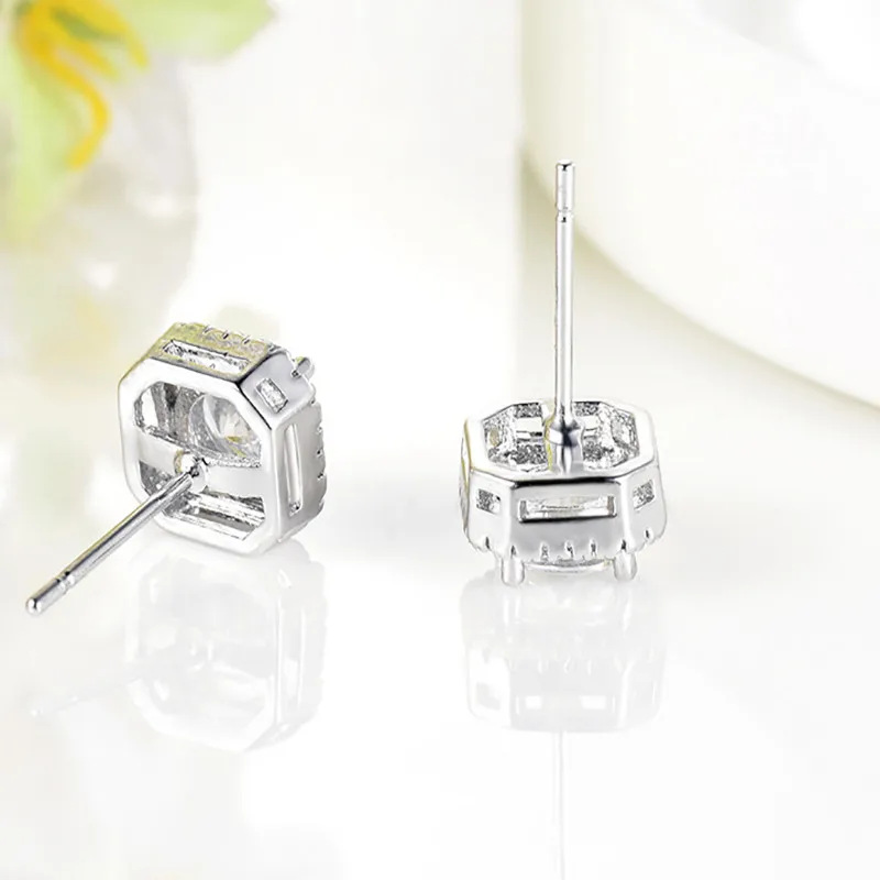 Женские квадратные серьги-гвоздики с фианитами | Украшения и аксессуары