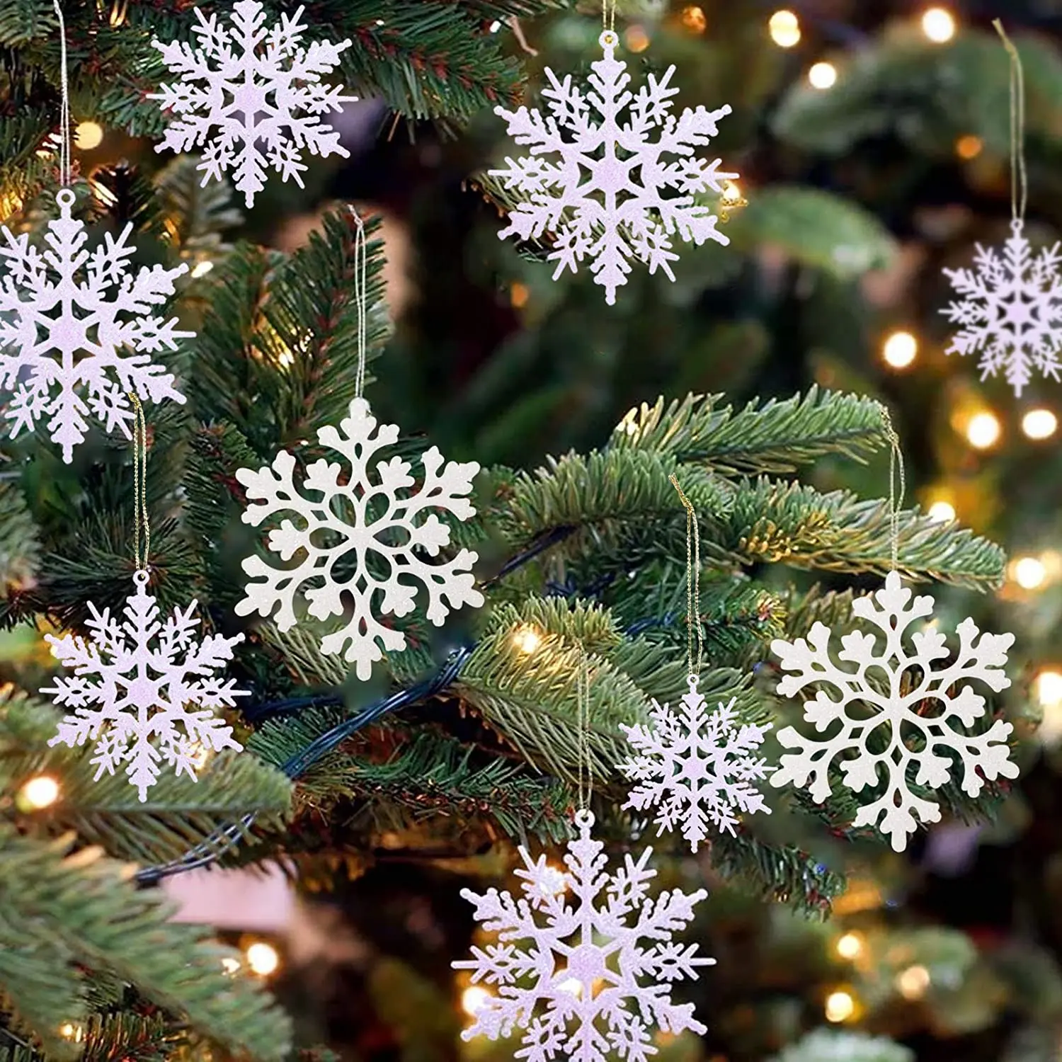 

36Pcs of Plastic Snowflake Ornaments Christmas and Winter Decorations Wonderland Christmas Tree Hanging Snowflake Decorations