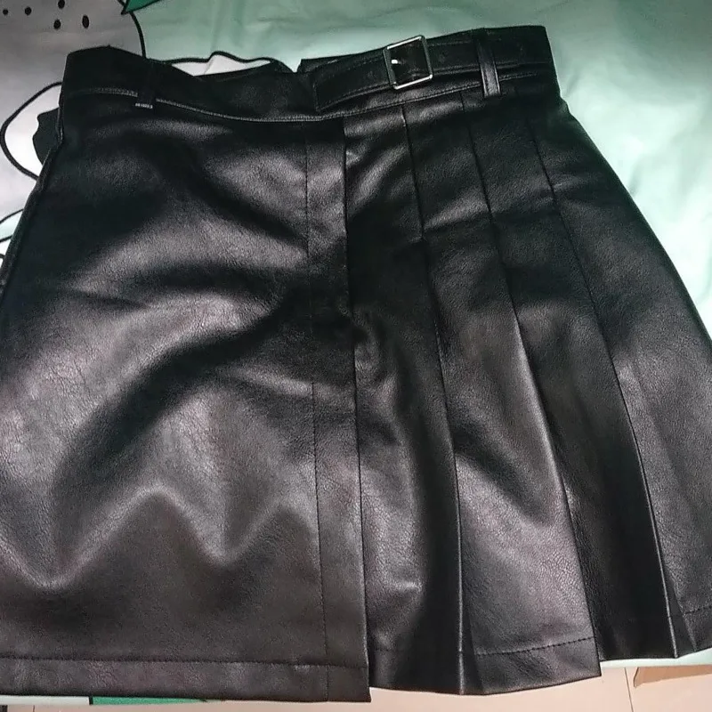 Юбка женская плиссированная из искусственной кожи Милая Черная мини-юбка для
