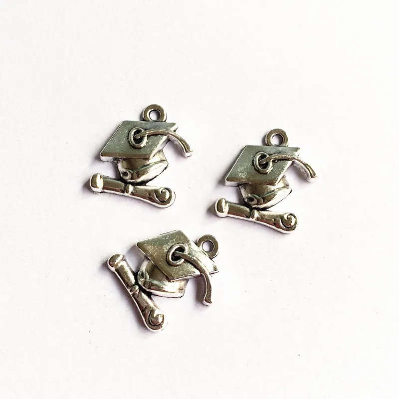 

10pcs /Lot 17x16mm Graduation Cap Charms Tibetan Silver Color Pendant For Making Fit DIY Jewelry Handmade Accessories Crafts