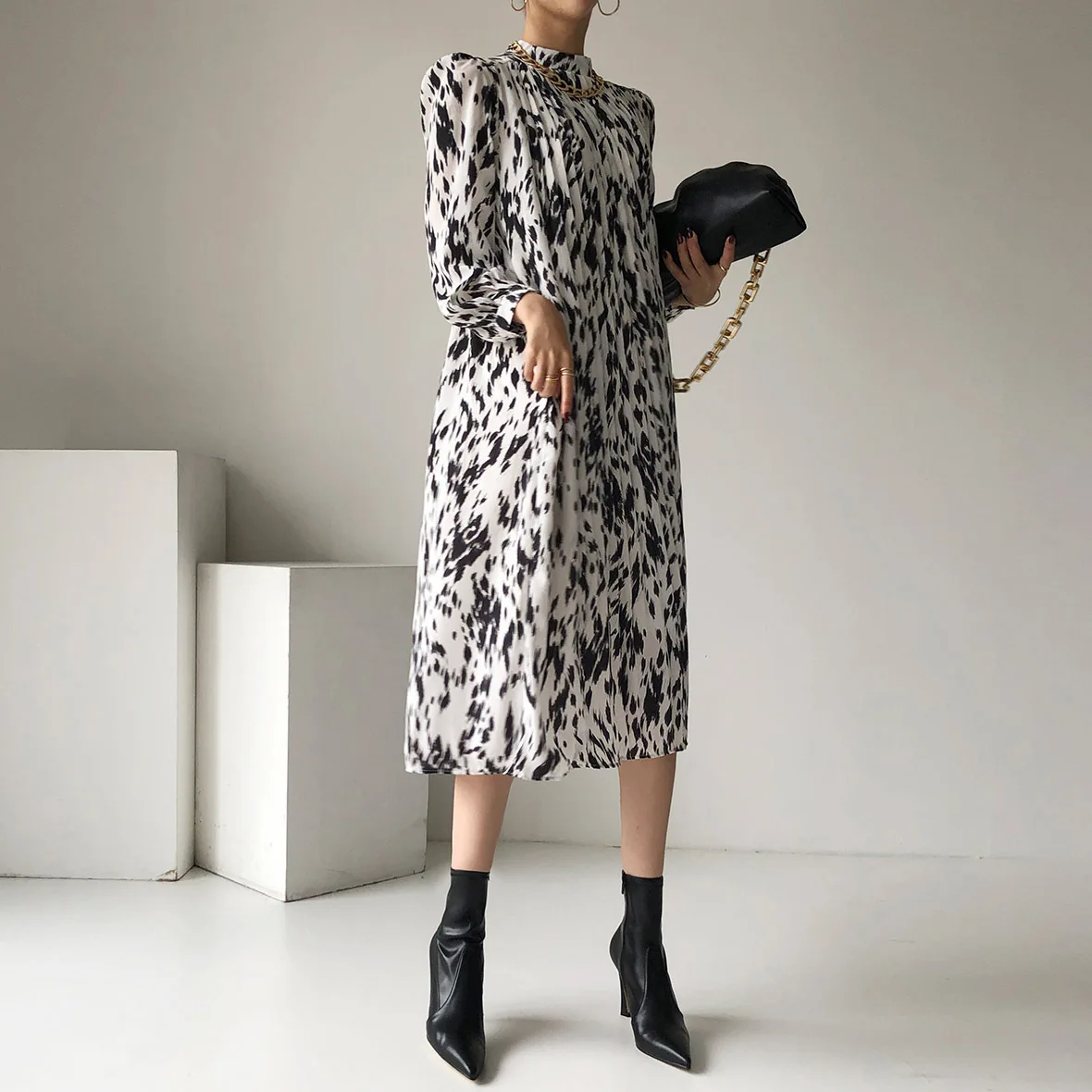 

2021 Spring New Stand Collar Women Full Sleeve Dress Elegant Hit Color Female Lace-up Printed Midi Dress Vestidos