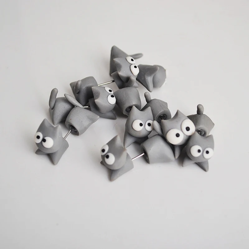 

Soft Clay Cartoon Kitten Stud Earrings
