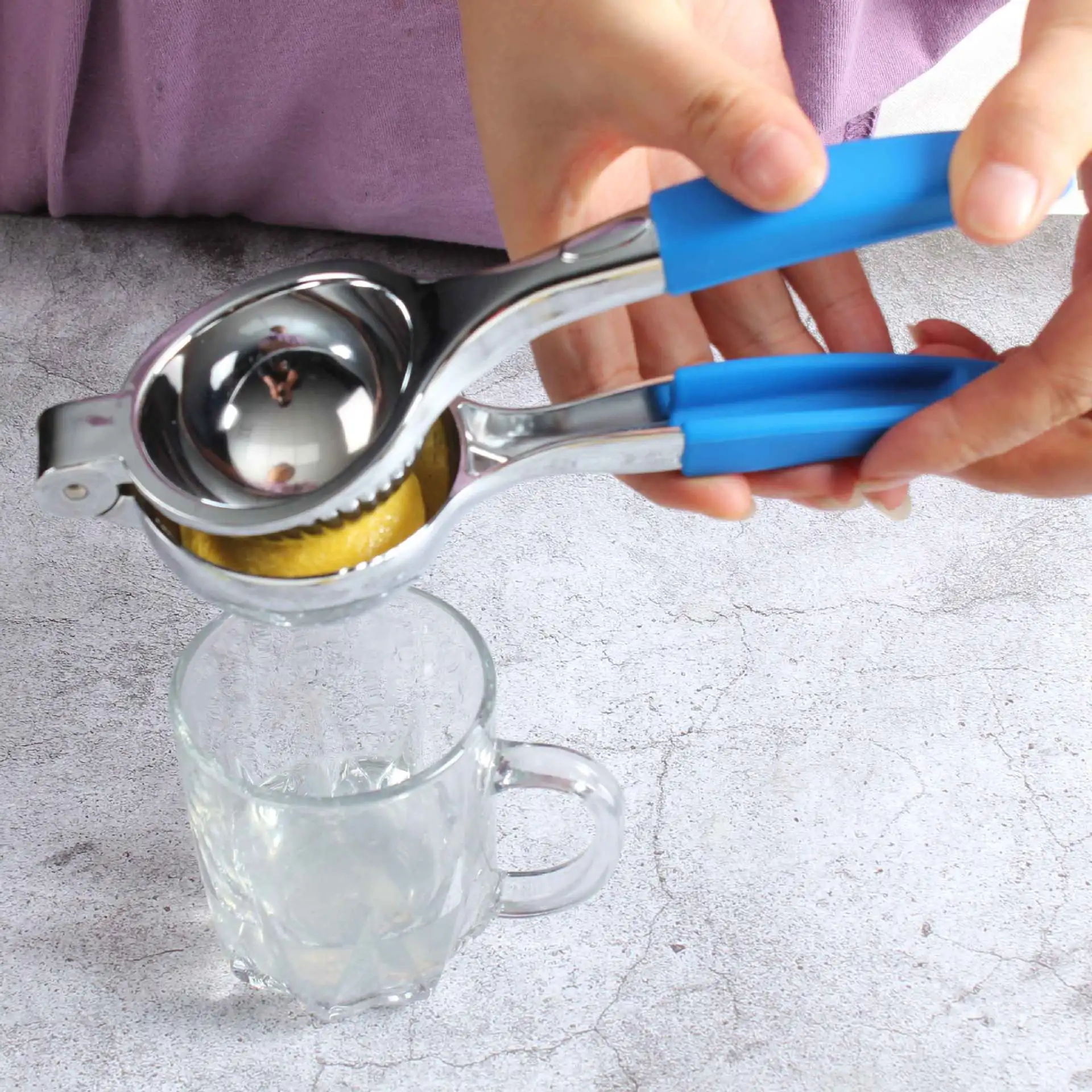 

1Pcs Stainless Steel Lemon Fruits Squeezer Household Orange Hand Manual Juicer Kitchen Tools Fresh Juice Maker Tools Kitchen