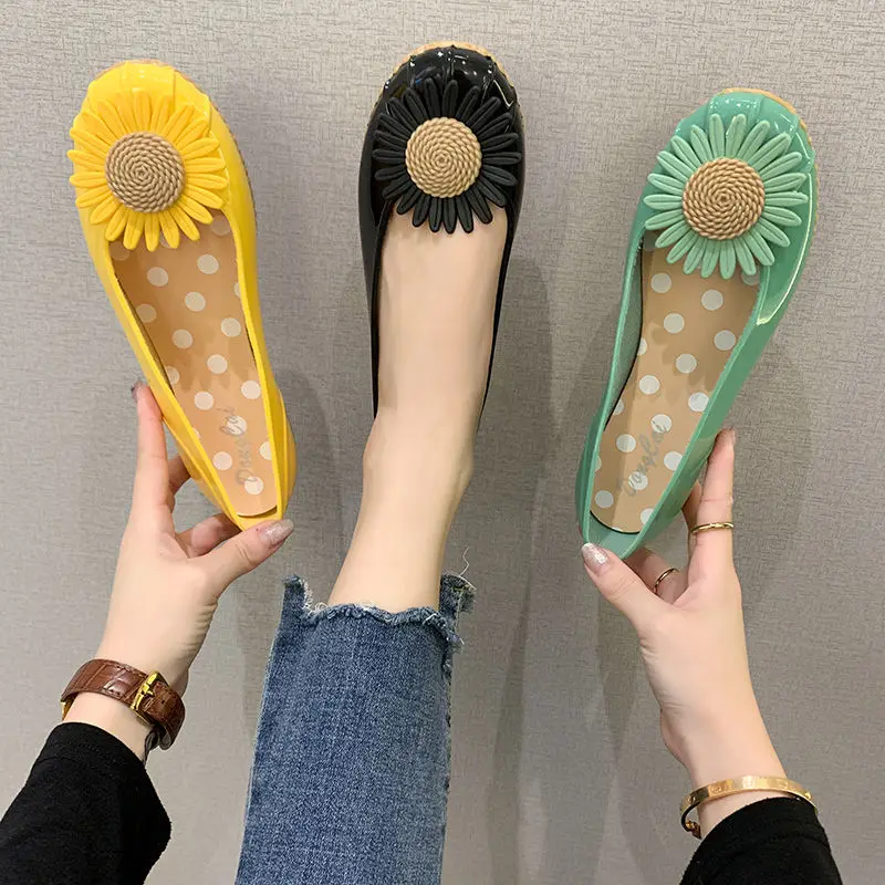 Обувь для дождя из 2021 Новая женская обувь на плоской подошве Сезон весна осень