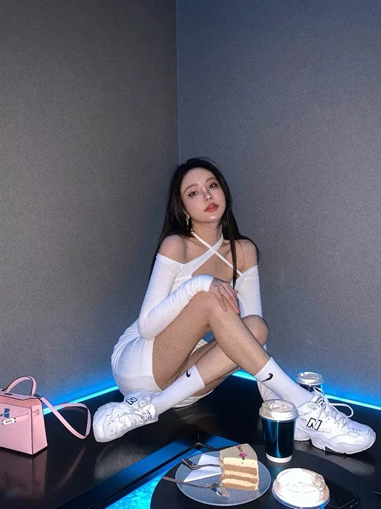 

Zary Daisy collarbone off-the-shoulder dress design sense Two-wearing suspender skirt waist super slim short skirt woman