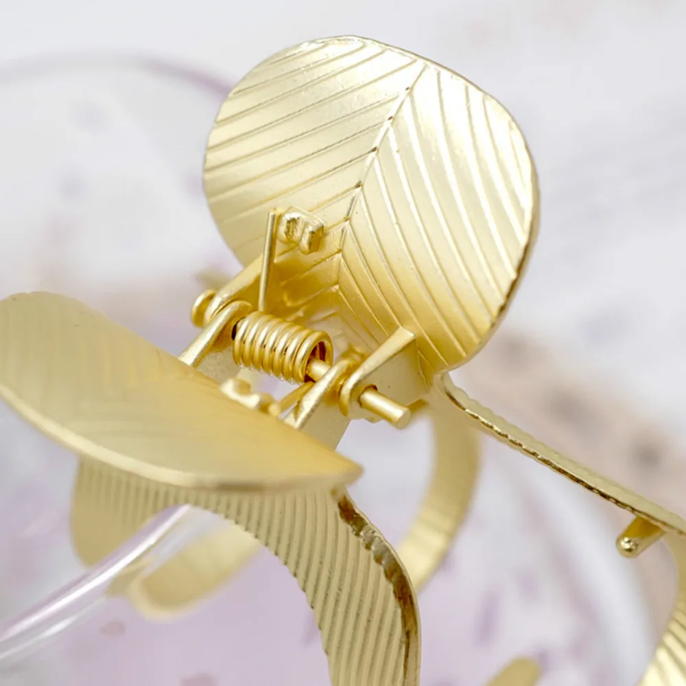 Металлическая заколка для волос женщин и девочек зажим с геометрическим узором