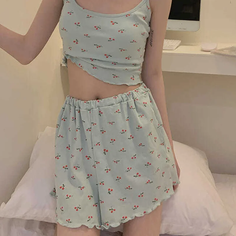 

Women's Sleep & Lounge