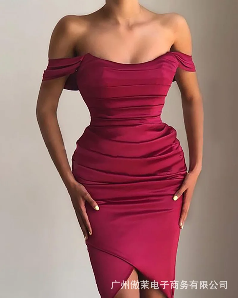 

2021 women's new crimson off shoulder tight Pleated Dress Dress