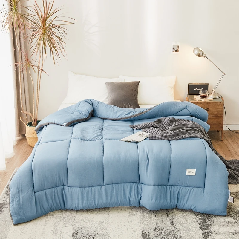 Зимнее/осеннее одеяло в японском стиле однотонное синее утолщенное из мытого