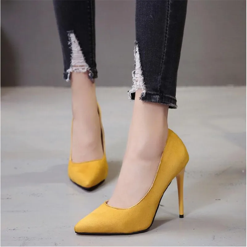 

Женские туфли-лодочки из флока, без застежек, с острым носком