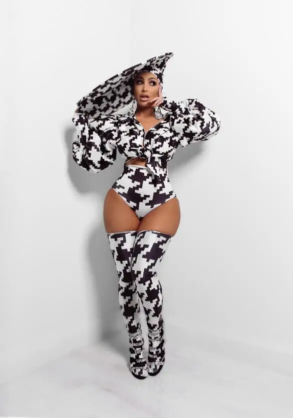 

New Fashion Sexy Stage Outfit 2021 Print Long Sleeve Tops Shorts Hat 3 Pieces Set Costume Dance Show Wear Nightclub Women's Set