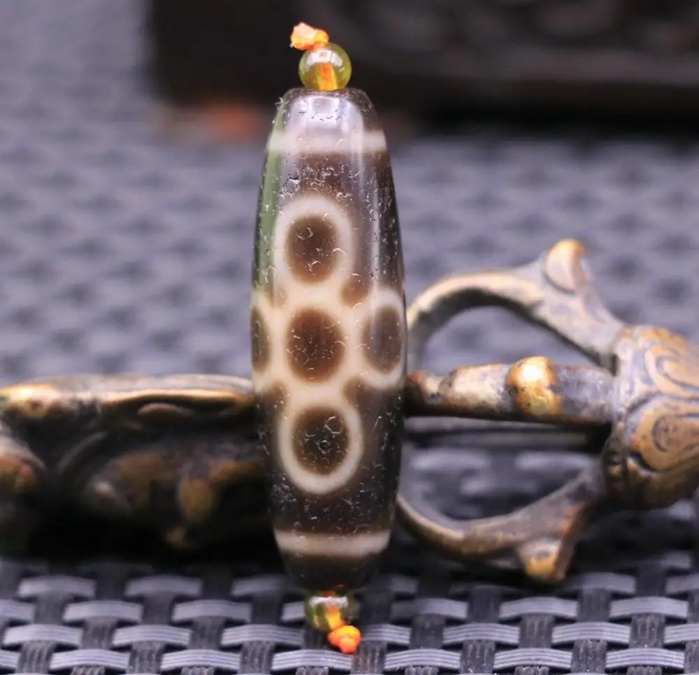 Волшебная сила Тибетский старый жирный Агат 5 глаз осветляющие жилы маленькие