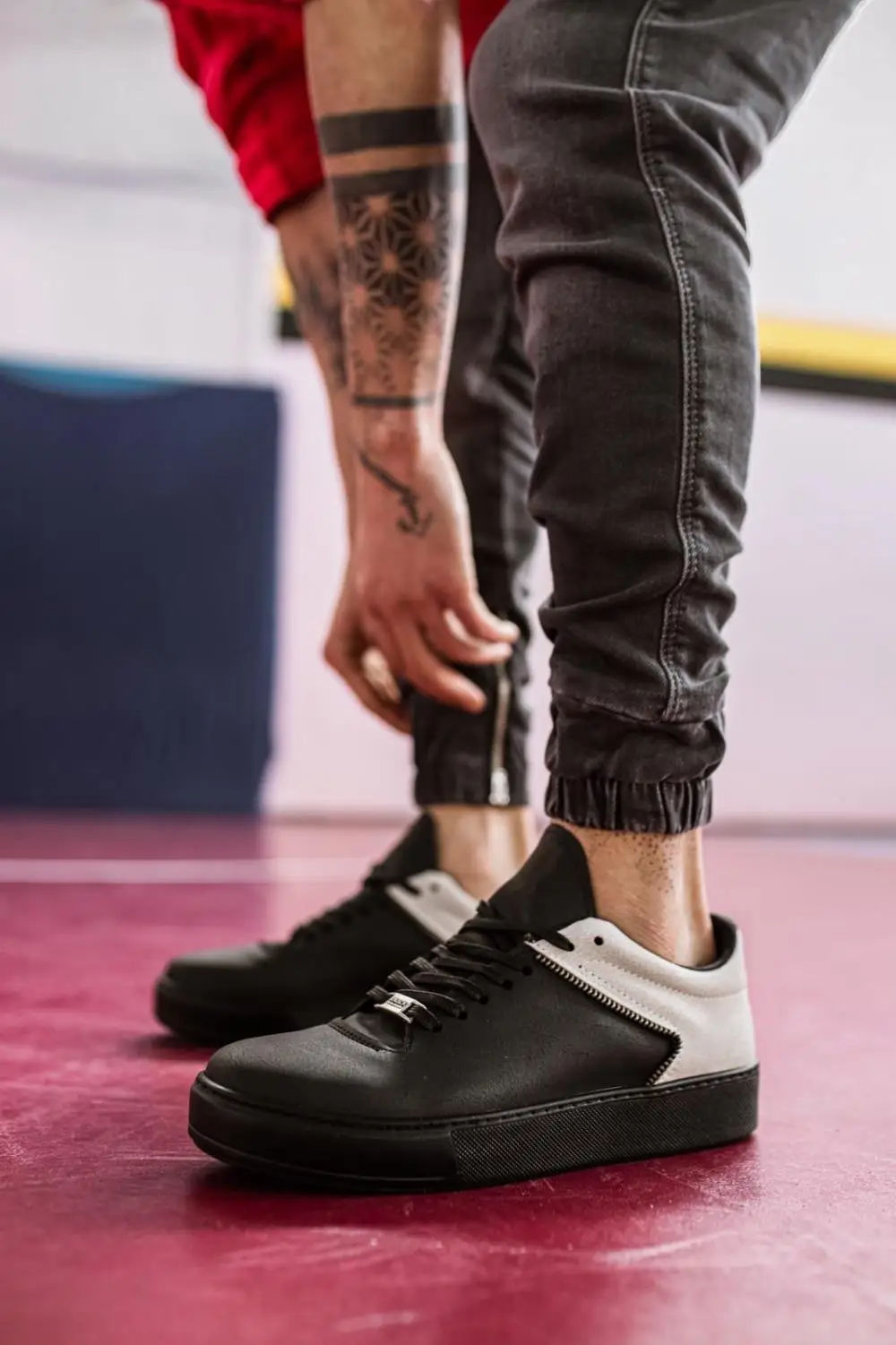 

Knack Daily Shoes 099 Black Gray